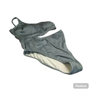 NWOT Size Small Green Cupshe Ribbed one piece swimsuit cut out with one shoulder